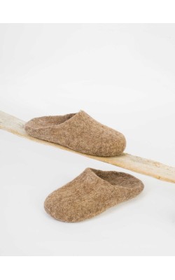 Basic/Slip Ons/Sand