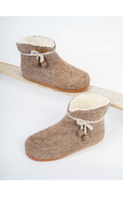 Ankle booties/ Sand with balls Ankle booties/ Sand with balls